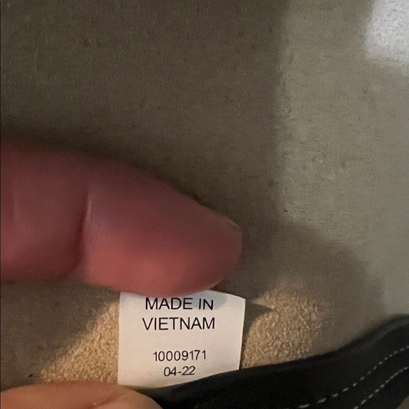 Tory Burch Spaghetti Leather Tote - Picture 12 of 16